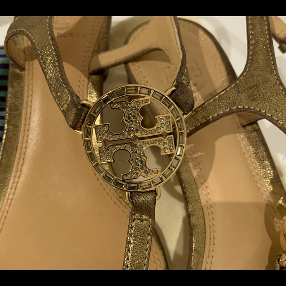 Tory Burch Women Metallic Gold W/ Rhinestone Thong Shoes Sandals 7.5 Block Heel - Picture 3 of 6